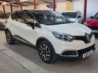 Used Renault Captur Dynamique 90 HP (66 kW) 2015 Cream/black SUV