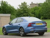 Used Volvo S60 R-Design 250 HP (183 kW) 2020 Blue Sedan