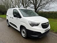 Used Vauxhall Combo 100 HP (73 kW) 2019 White Van