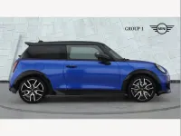 Used Mini Cooper Sport 150 kW (204 HP) 2026 Blue Hatchback