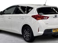 Used Toyota Auris Plus 136 HP (100 kW) 2014 White Hatchback