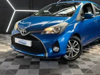 Used Toyota Yaris 99 HP (72 kW) 2015 Blue Hatchback