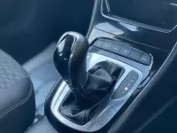 Used Vauxhall Astra SRi 150 HP (110 kW) 2017 White Hatchback