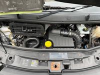Usado Vauxhall Vivaro 115 HP (84 kW) 2013 Branco Monovolume