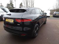 Second-hand Jaguar F-Pace Chequered Flag 180 CP (132 kW) 2019 Negru SUV