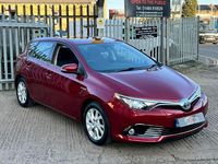 Used Toyota Auris Hybrid Business Edition 2017 Red Hatchback