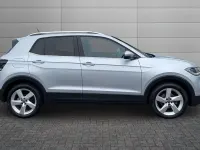 Used VW T-Cross SEL 110 HP (80 kW) 2023 Silver SUV