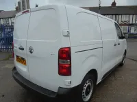 Used Vauxhall Vivaro 120 HP (88 kW) 2024 White MPV