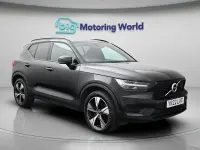 Usado Volvo XC40 Plus 211 CV (155 kW) 2022 Negro SUV