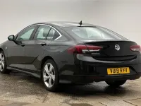 Second-hand Vauxhall Insignia SRi 165 CP (121 kW) 2019 Negru Hatchback