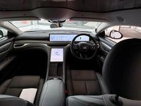 Used MG IM5 300 kW (408 HP) 2025 White Hatchback