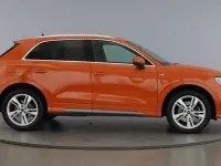 Begagnad Audi Q3 S-Line 190 HK (139 kW) 2024 Orange SUV