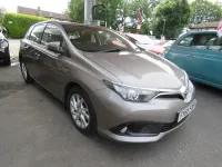 Used Toyota Auris Hybrid Business Edition 2015 Bronze Hatchback