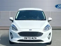 Used Ford Fiesta Titanium 125 HP (91 kW) 2021 White Hatchback