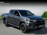 Usado Toyota HiLux 204 CV (150 kW) 2025 Gris Pickup/Camioneta