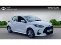 Used Toyota Yaris 116 HP (85 kW) 2023 White Hatchback