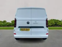 Second-hand VW Transporter 100 kW (136 CP) 2025 Alb Van