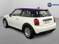 Używany Mini ONE Classic 102 KM (75 kW) 2021 Biały Hatchback