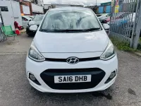 Used Hyundai i10 Premium 83 HP (61 kW) 2016 White Hatchback