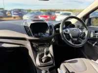 Begagnad Ford Kuga Sport 180 HK (132 kW) 2016 Grå SUV
