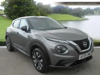 Używany Nissan Juke Acenta Premium 114 KM (83 kW) 2025 Szary SUV