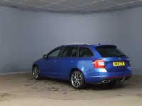 Używany Skoda Octavia vRS 184 KM (135 kW) 2016 Niebieski Kombi