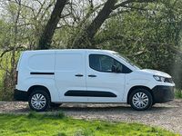 Used Peugeot Partner Premium 131 HP (96 kW) 2021 White MPV