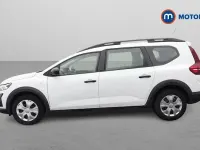 Used Dacia Jogger Essentiel 110 HP (80 kW) 2024 White MPV