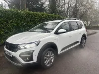 Gebraucht Dacia Jogger Comfort 110 PS (80 kW) 2022 Weiß Van / Kleinbus