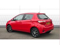 Used Toyota Yaris 111 HP (81 kW) 2018 Red Hatchback