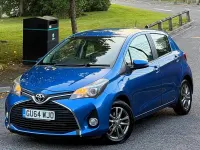 Used Toyota Yaris 69 HP (50 kW) 2014 Blue Hatchback