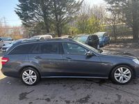 Usado Mercedes E250 SE 2010 Cinzento Carrinha