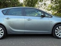 Used Vauxhall Astra Design Edition 136 HP (100 kW) 2014 Silver Hatchback