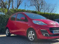 Used Peugeot 107 Allure 68 HP (50 kW) 2014 Red Hatchback
