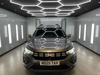 Used Dacia Jogger Extreme 110 HP (80 kW) 2025 Grey MPV