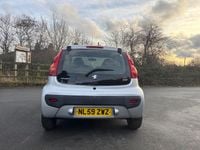 Used Peugeot 107 68 HP (50 kW) 2009 Silver Hatchback
