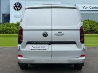Usado VW Transporter Pro 110 HP (80 kW) 2025 Cinzento Van