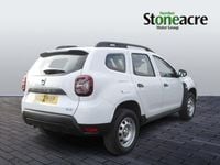 Used Dacia Duster Essentiel 100 HP (73 kW) 2022 White SUV