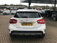used Mercedes GLA200 GLA-Class EstateAMG Line 7G-DCT auto (01/17 on) 5d