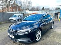 Begagnad Vauxhall Astra SRi 2018 Svart Halvkombi