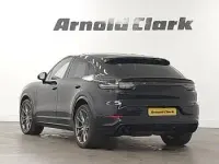 Used Porsche Cayenne Turbo 550 HP (404 kW) 2019 Black SUV