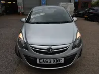 Second-hand Vauxhall Corsa 75 CP (55 kW) 2013 Argintiu Hatchback
