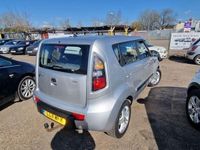 Used Kia Soul 126 HP (92 kW) 2011 Silver SUV