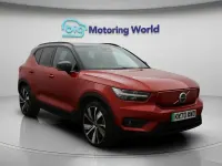 Usado Volvo XC40 You! 300 kW (408 HP) 2021 SUV