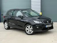 Usado Seat Arona SE 2018 Negro SUV