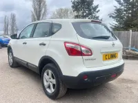 Used Nissan Qashqai Visia 117 HP (86 kW) 2013 White SUV