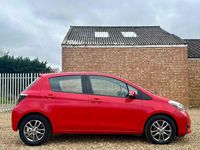 Used Toyota Yaris Plus 99 HP (72 kW) 2014 Red Hatchback