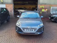 Usado Hyundai Ioniq Premium SE 88 kW (120 CV) 2019 Gris Utilitario