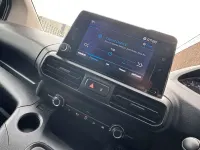 Second-hand Peugeot Partner Premium 2023 Alb Monovolum
