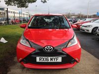 Used Toyota Aygo X-play 68 HP (50 kW) 2016 Red Hatchback